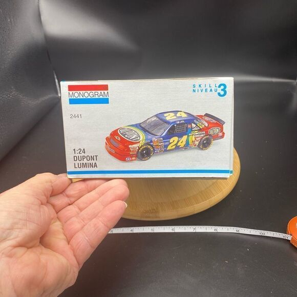 COPY - NIOB NASCAR model car skill level 3 of the Jeff Gordon stock car driven … - Picture 7 of 16